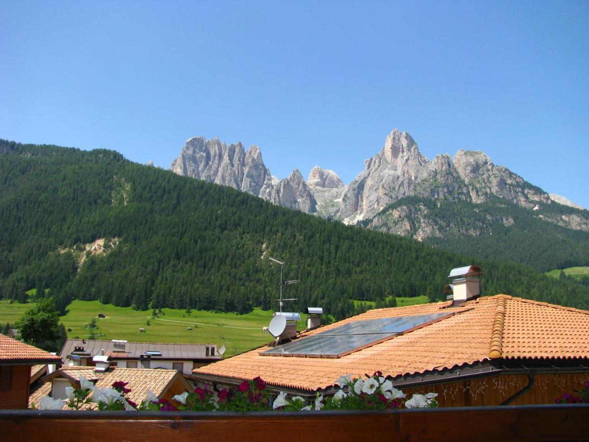 Hotel Nes Crepes Pozza di Fassa Room photo